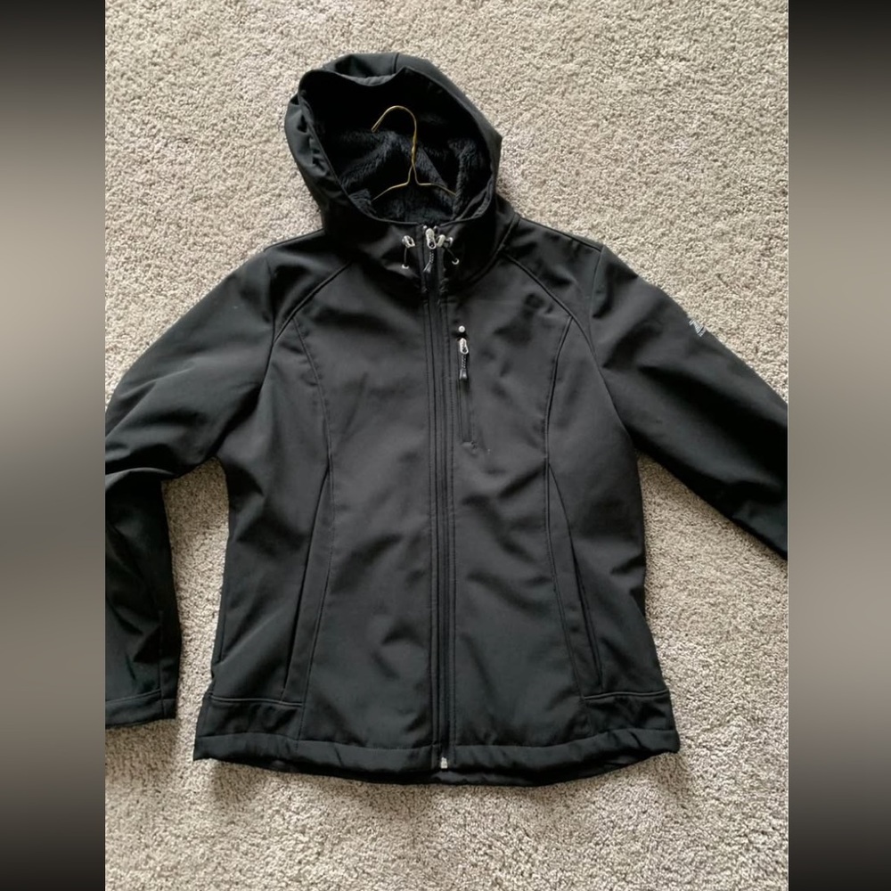 Women’s fleece lined soft shell coat